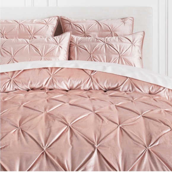 Z Gallerie Bedding Two Z Gallerie King Shams Blush Avignon